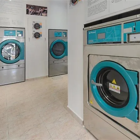 Ξενοδοχείο με διαμερίσματα Apartamentos San Antonio Beach