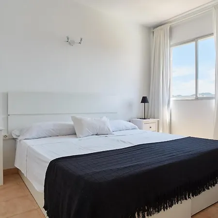 Apartamentos San Antonio Beach 3*